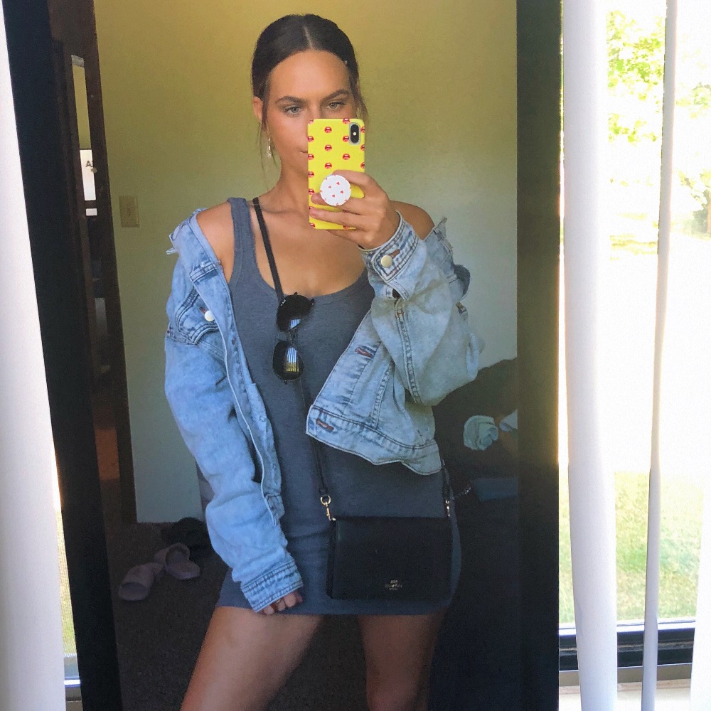 Meet your Posher, Delaney